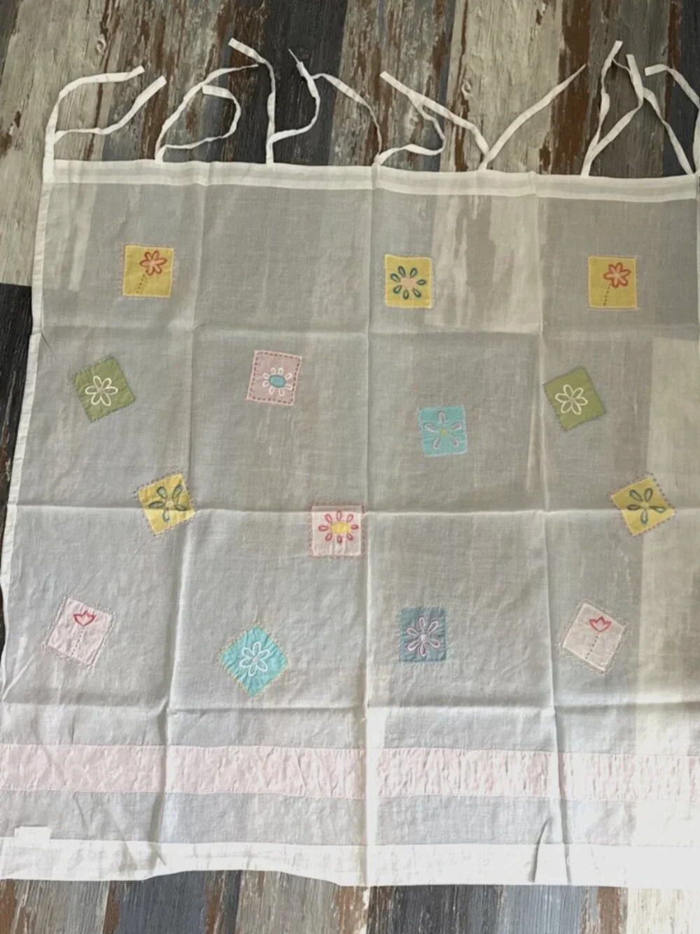 Pottery Barn Kids Sheer Tie Curtain Drape Panel White Pink Patchwork Floral 43